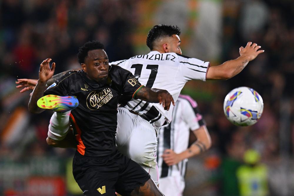 老鹰首节轰41分，杰伦·约翰逊单节6助攻追平生涯纪录